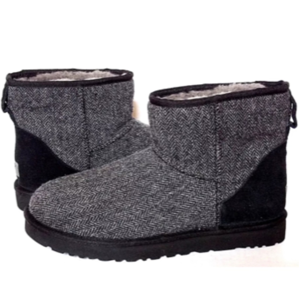 UGG Classic Mini Tweed Shearling Boots men’s 9 (equals women’s 11) NEW